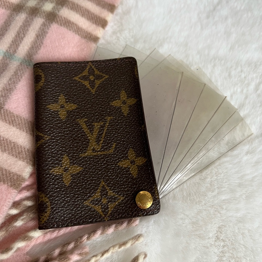🚫SOLD🚫Authentic Louis Vuitton Card Case Organizer